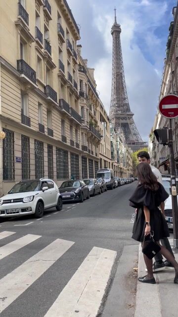 Watch the most romantic things to do in Paris